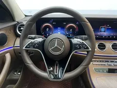 2023 Mercedes-Benz E-Class E 350 e L PHEV Sedan, чёрный — фото 14
