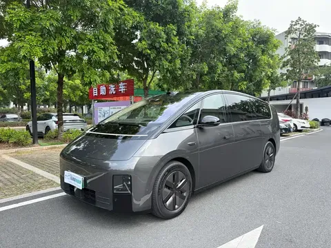2025 Li Auto MEGA Ultra Smart Refresh