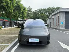 2025 Li Auto MEGA Ultra Smart Refresh — фото 2