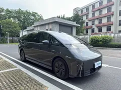 2025 Li Auto MEGA Ultra Smart Refresh — фото 3