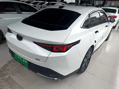 2023 Changan Lamore 1.5T GDI DCT Pilot, белый — фото 7