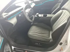 2023 Changan Lamore 1.5T GDI DCT Pilot, белый — фото 15