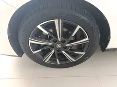 2023 Changan Lamore 1.5T GDI DCT Pilot, белый — фото 23
