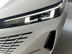 2023 Changan Lamore 1.5T GDI DCT Pilot, белый — фото 24