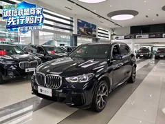 2022 BMW X5 40Li M Sport Package, чёрный — фото 1