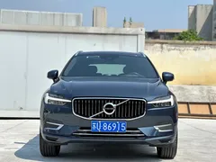 2021 Volvo XC60 4WD Luxury, синий — фото 2