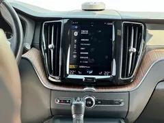 2021 Volvo XC60 4WD Luxury, синий — фото 9