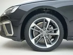 2022 Audi A4L 40 TFSI, чёрный — фото 14