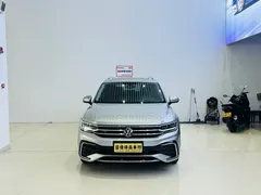 2022 Volkswagen Tiguan L 330TSI AT 2WD R-Line — фото 2