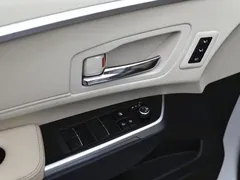 2022 Toyota Granvia 2.5L Hybrid, белый — фото 11