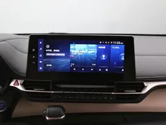 2022 Toyota Granvia 2.5L Hybrid, белый — фото 18