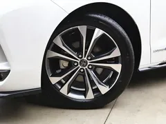 2022 Toyota Granvia 2.5L Hybrid, белый — фото 26