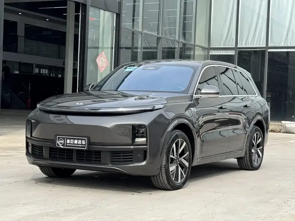 2023 Li Auto L8