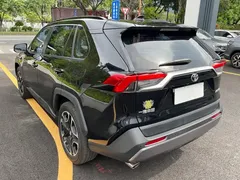2021 Toyota RAV4 2.0L CVT 2WD Premium, чёрный — фото 4