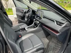 2021 Toyota RAV4 2.0L CVT 2WD Premium, чёрный — фото 12