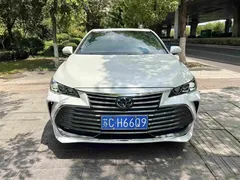 2019 Toyota Avalon 2.0L Luxury VI, белый — фото 13