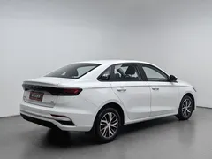 2023 Geely Emgrand 1.5L CVT, белый — фото 2