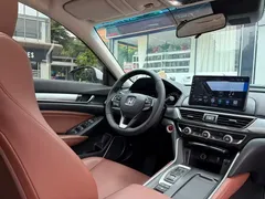 2019 Honda Inspire Hybrid 2.0L VI, белый — фото 19