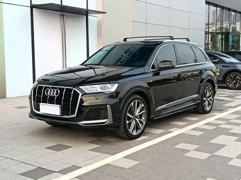 2022 Audi Q7 55 TFSI quattro S line