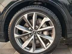 2022 Audi Q7 55 TFSI quattro S line, чёрный — фото 24