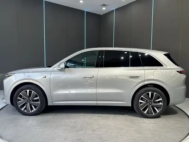 2025 Li Auto L6 Max