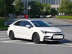 2023 Toyota Levin Smart Hybrid 1.8L Sport, белый — фото 2