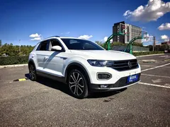 2022 Volkswagen T-Roc 280TSI DSG 2WD Comfort Plus, белый — фото 3