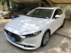 2021 Mazda 3 2.0L AT, белый — фото 2