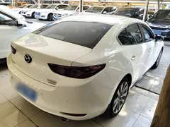 2021 Mazda 3 2.0L AT, белый — фото 7