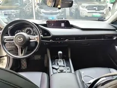 2021 Mazda 3 2.0L AT, белый — фото 10