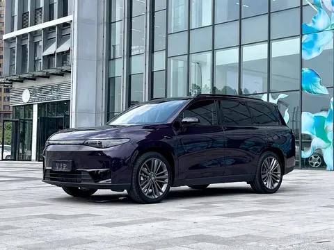 2024 Leapmotor C16 200 Premium