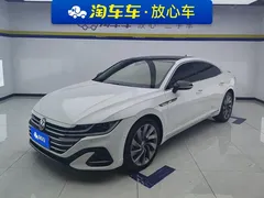 2021 Volkswagen CC 380TSI, белый — фото 1