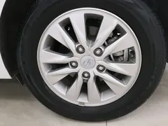 2020 Hyundai Elantra 1.6L AT GL, белый — фото 15