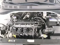 2020 Hyundai Elantra 1.6L AT GL, белый — фото 17