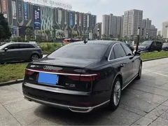 2021 Audi A8L 50 TFSI quattro, чёрный — фото 5