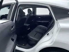 2022 Toyota Venza Hybrid 2.5L CVT 2WD Luxury, белый — фото 13