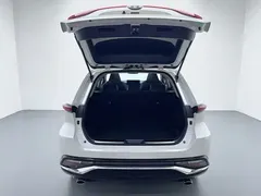 2022 Toyota Venza Hybrid 2.5L CVT 2WD Luxury, белый — фото 15