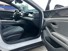 2025 BYD Qin L DM-i 120KM, белый — фото 16