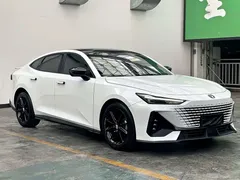 2023 Changan UNI-V 1.5T, белый — фото 3
