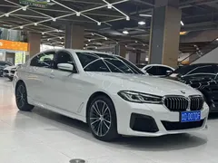 2021 BMW 5 Series 5 530Li xDrive M, белый — фото 3
