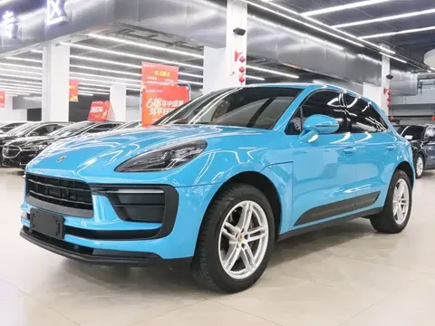 2022 Porsche Macan T 2.0T