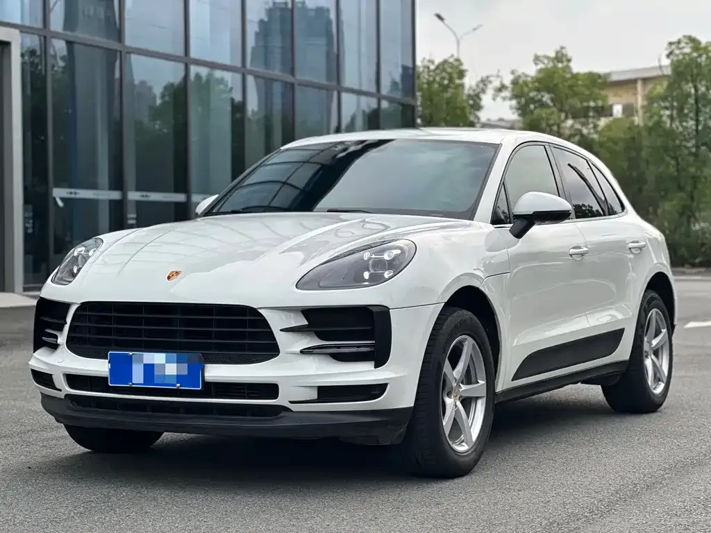 2020 Porsche Macan 2.0T