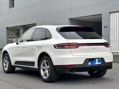 2020 Porsche Macan 2.0T, белый — фото 13
