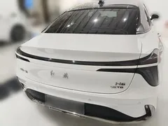 2023 Hongqi H6 2.0T, белый — фото 8