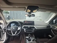 2023 BMW 5 Series 5 530Li, белый — фото 9