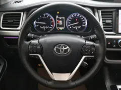 2021 Toyota Highlander 2.0T 4WD Luxury 7, белый — фото 12
