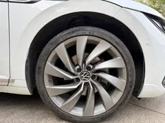 2021 Volkswagen CC 380TSI, белый — фото 4