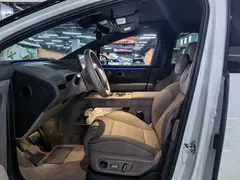 2025 Li Auto i6 4WD, белый — фото 8