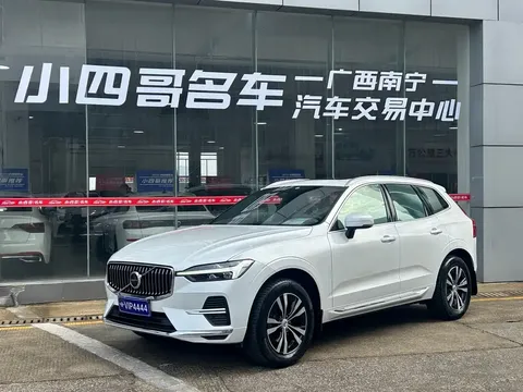 2023 Volvo XC60 4WD Luxury
