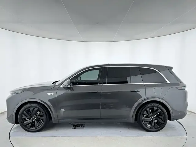 2023 Li Auto L8